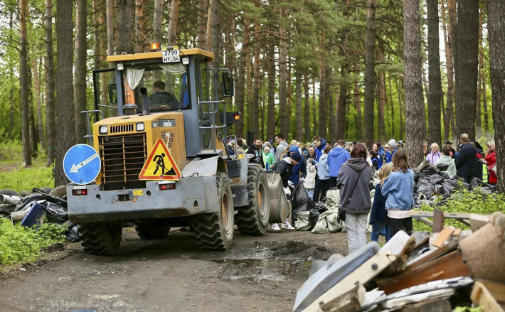 В мероприятиях депутатского центра участвуют волонтеры и люди пенсионного возраста. Фото предоставлено депутатским центром Первомайского района