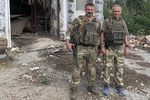 Фронтовая «экскурсия» командира Андрея Панфёрова и бойцов по Артёмовску, в непосредственной близости от которого — зона ответственности разведывательно-штурмовой бригады «Сибирь». Фото: сообщество ВК «Полковая газета БАРС «Орион» — СИБИРСКИЙ ПОЛК»