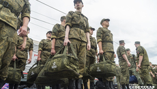 Стартовал осенний призыв 2025 года, продлится он до 15 декабря и затронет молодых людей в возрасте от 18 до 30 лет. Срок службы остался неизменным — один год. Фото: Андрей Заржецкий