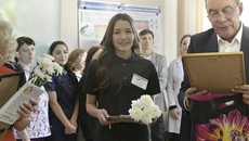 Здравоохранение Новосибири молодеет, кад­ровый дефицит в отрасли во многом помогает решить целевое обучение, региональные программы поддержки молодых специа­листов. Фото: пресс-служба министерства здравоохранения Новосибирской области