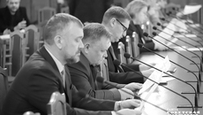 Принятие бюджета региона — дело непростое, особенно если приходится от чего-то отказываться. Но что-то урезать придется, ведь необходимо выдержать баланс между доходами и расходами. Фото: Андрей Заржецкий