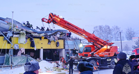 Аварийно-спасательная операция заняла пять часов, было привлечено более 350 человек и 74 единицы техники, в том числе дроны. Фото: пресс-служба ГУ МЧС России по Новосибирской области