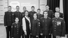 На встречу «Диалог поколений» пришли воспитанники Сибирского авиационного кадетского корпуса, которым еще только предстоит служить России. Фото: Андрей Заржецкий