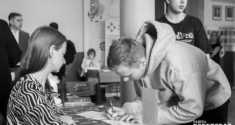 Выбор будущего места работы — вопрос серьезный, и лучше решать его заранее, до окончания учебы. Фото: Андрей Заржецкий