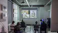 На фотовыставке представлены архивные снимки. Лев Кассиль, Сергей Михалков, Агния Барто выступают перед юными читателями в Колонном зале Дома союзов. Фото: Андрей Заржецкий