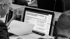 Найти средства на решение актуальных задач в сегодняшних условиях — задача не из легких. Тем не менее, парламентариям удалось ее решить. Фото: Андрей Заржецкий