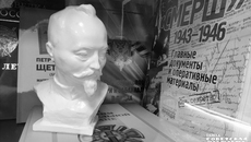 Бюст стража революционного порядка «железного» Феликса Дзержинского, матариалы СМЕРШа и разведки. Фонд музея силовиков сегодня весьма актуален. Фото: Юлия Назаренко