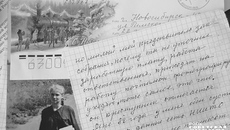 Для старшего поколения, всех тех, кто в силу своих физических, возрастных особенностей маломобилен, доставка почтой пенсий и корреспонденции на дом — критически важная услуга. Об этом пишут читатели «Советской Сибири», отправляя свои сообщения в редакцию не через интернет, а в простых бумажных конвертах. Это наиболее удобный и понятный для них канал связи, это надо учитывать. Фото: Юлия Назаренко